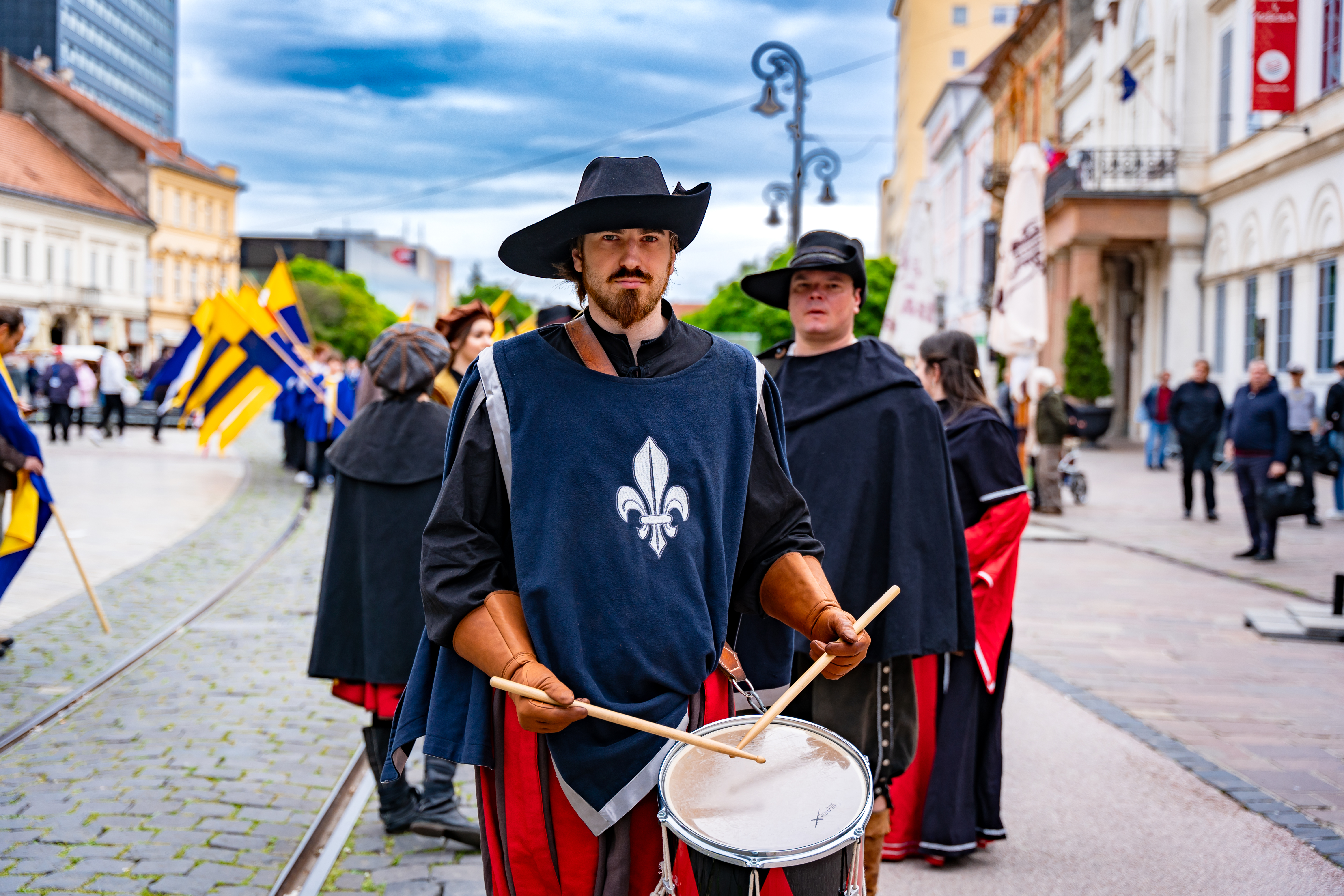 Slavnostny sprievod rytierov Hlavnou ulicou-17
